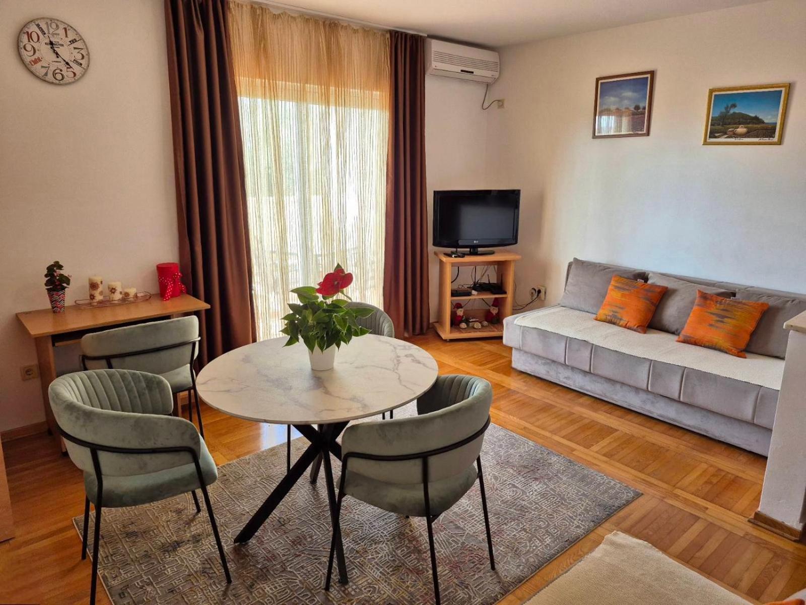 One Bedroom Apartment Ljilja Sveti Stefan Εξωτερικό φωτογραφία